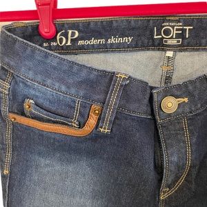 NWOT - Ann Taylor Loft Petite Skinny Jeans - 6P - Brown Leather Accents